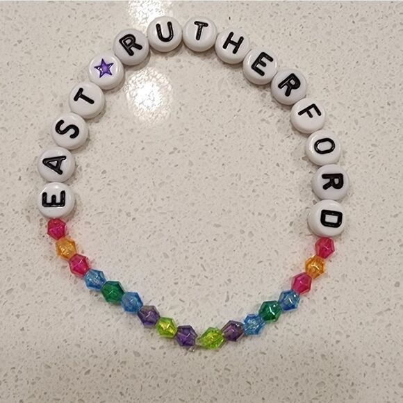 Taylor Swift Friendship Bracelet - Picture 1 of 1